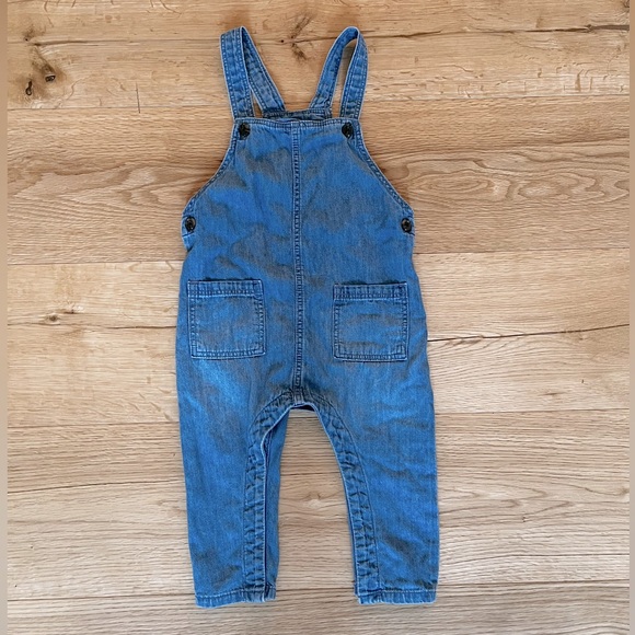 H&M soft jean overall with snap leg closures 9-12 months - Picture 1 of 3